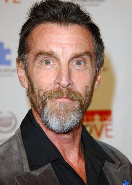 How tall is John Glover?