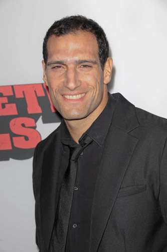 How tall is Marko Zaror?