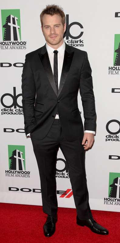 Robert Kazinsky