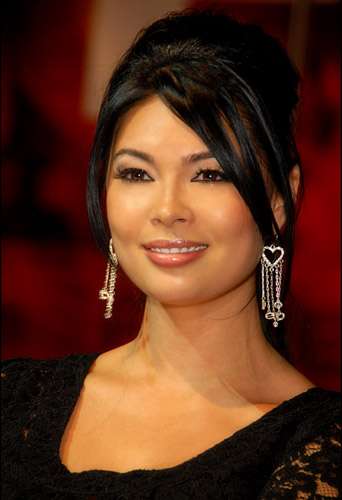 How tall is Tera Patrick?